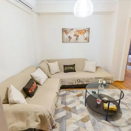 Cosy Near The Centre *